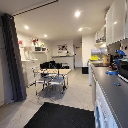 De En Rez-de-chaussee *